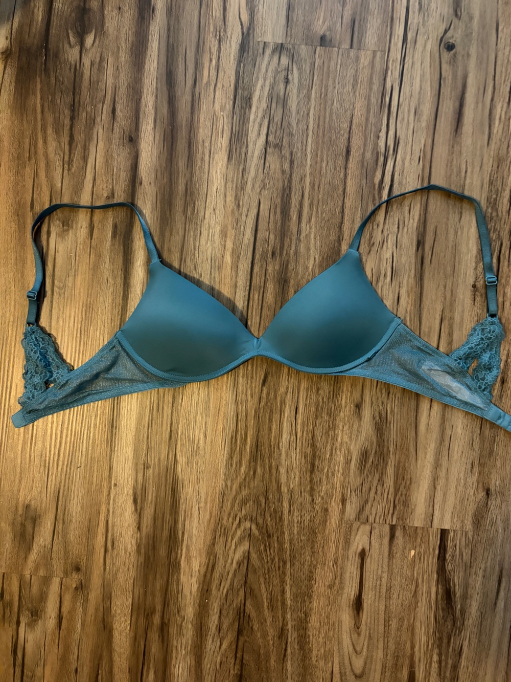 Victoria's Secret Teal Lace Trim T-Shirt Bra